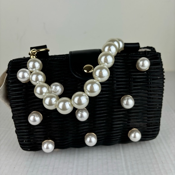 BTB Los Angeles Willow Imitation Pearl Bag - Picture 12 of 16